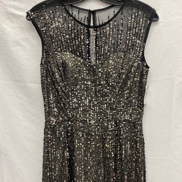 Adrianna Papell beaded Cap Sleeve Sweetheart Neck long Dress - Picture 4 of 8